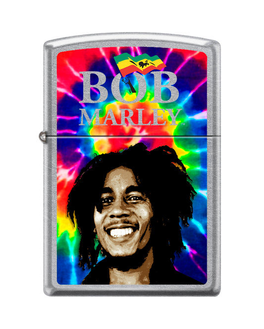 Zippo Feuerzeug Frontansicht verchromt mit Bob Marley Schriftzug und Gesicht auf buntem Hintergrund