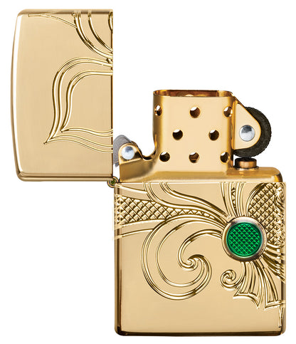 Zippo Feuerzeug Messing hochglanz tief gravierte Fleur de Lis Lilie geöffnet